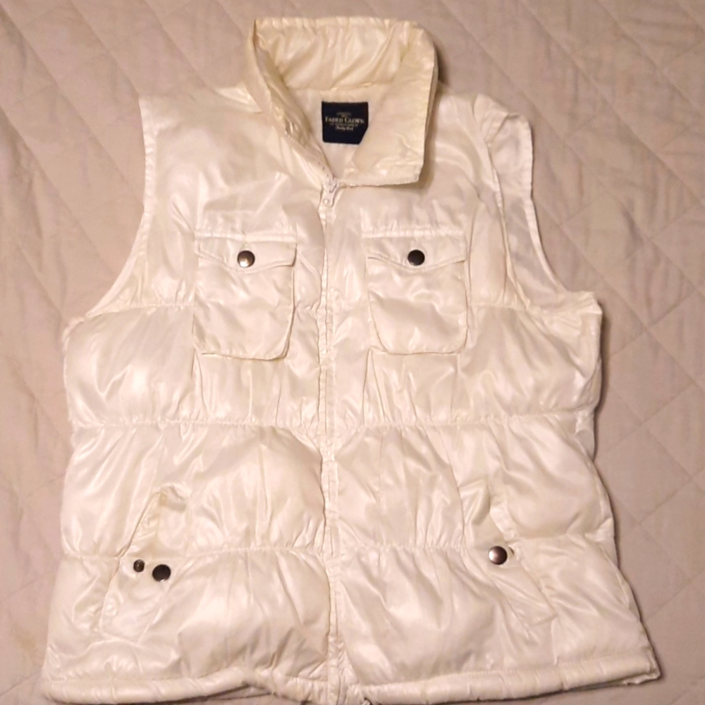 Faded Glory womens large puffer vest